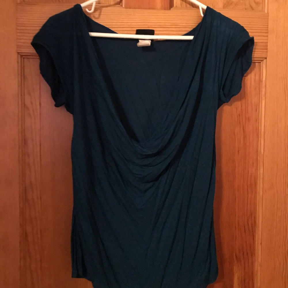 JKLA California size small shirt